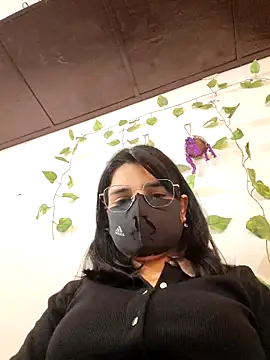 Snapshot of Sexolinaa chatting on 05/11/26, 07:32 Sexolinaa online show from 05/11/26, 07:32