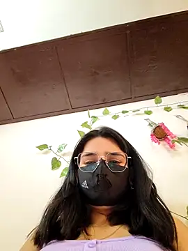 Snapshot of Sexolinaa chatting on 05/25/26, 06:01 Sexolinaa online show from 05/25/26, 06:01