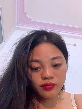 Snapshot of lana-kan chatting on 12/18/25, 08:34 lana-kan online show from 12/18/25, 08:34