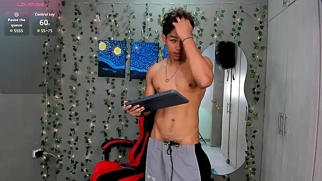 Snapshot of LiamVibes212 chatting on 03/04/26, 12:57 LiamVibes212 online show from 03/04/26, 12:57