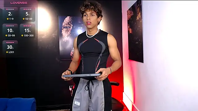 Snapshot of LiamVibes212 chatting on 01/10/26, 01:06 LiamVibes212 online show from 01/10/26, 01:06