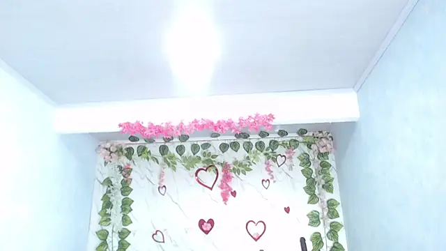 angelamanjarrezcm online show from 12/20/25, 03:42