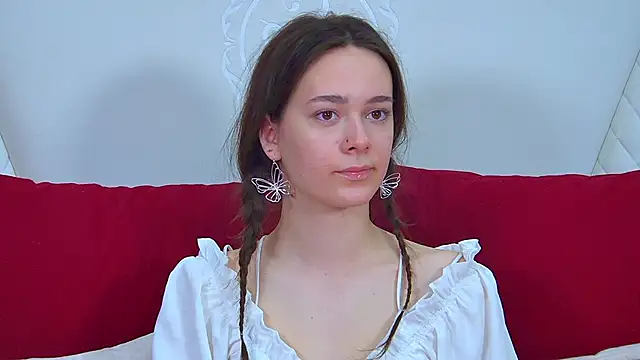 LilyLanes online show from 11/26/25, 02:50