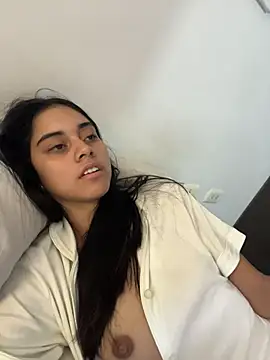 Miia moonn online show from 01/08/26, 12:33