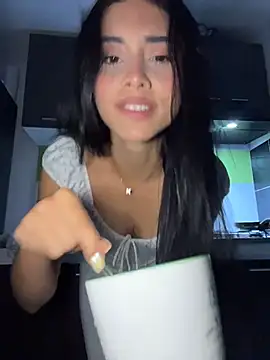 Miia moonn online show from 02/09/26, 12:41