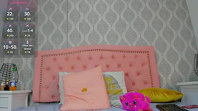 emma scott 7 online show from 03/29/26, 11:34