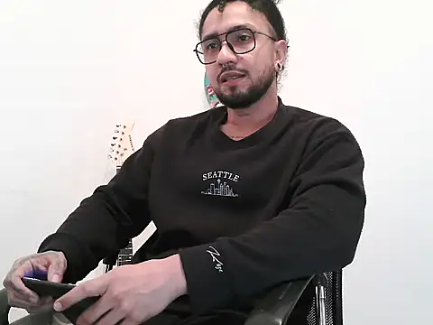 Snapshot of nabucodonosor2 chatting on 11/30/25, 11:38 nabucodonosor2 online show from 11/30/25, 11:38