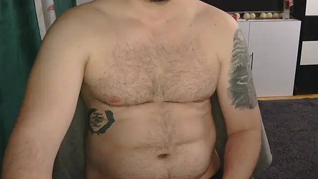 Snapshot of theh0tdick chatting on 05/25/26, 07:12 theh0tdick online show from 05/25/26, 07:12