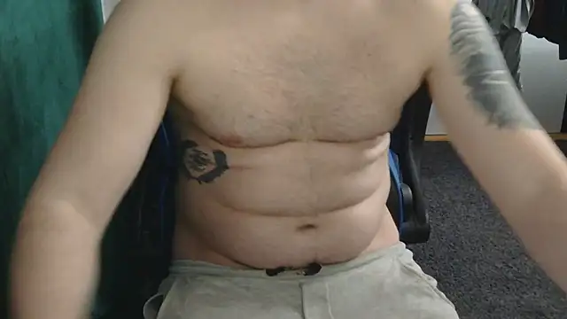 Snapshot of theh0tdick chatting on 04/27/26, 07:01 theh0tdick online show from 04/27/26, 07:01