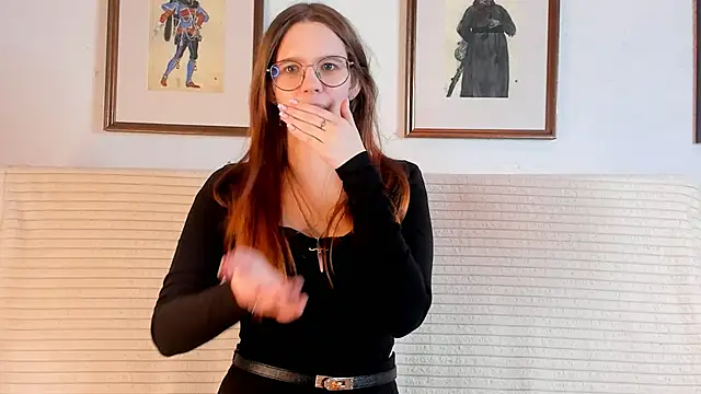 GennieKelso online show from 11/29/25, 03:34