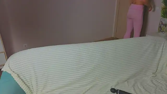 MistyXnight online show from 12/21/25, 11:23