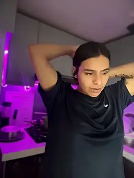 SaraAndrade  online show from 04/09/26, 11:38