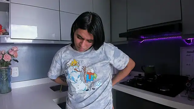 SaraAndrade  online show from 04/10/26, 02:57