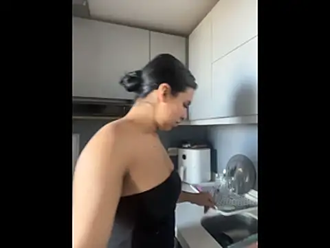 SaraAndrade  online show from 01/07/26, 01:05