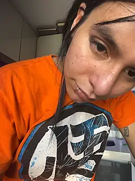 Snapshot of SaraAndrade_ chatting on 03/04/26, 01:19 SaraAndrade online show from 03/04/26, 01:19