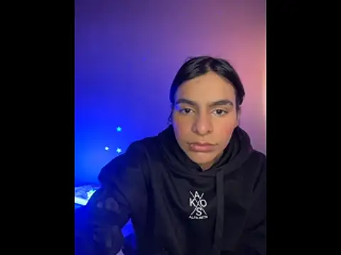 Snapshot of SaraAndrade_ chatting on 01/19/26, 01:26 SaraAndrade online show from 01/19/26, 01:26