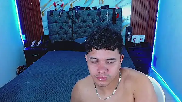 Meryandcris online show from 02/20/26, 07:21