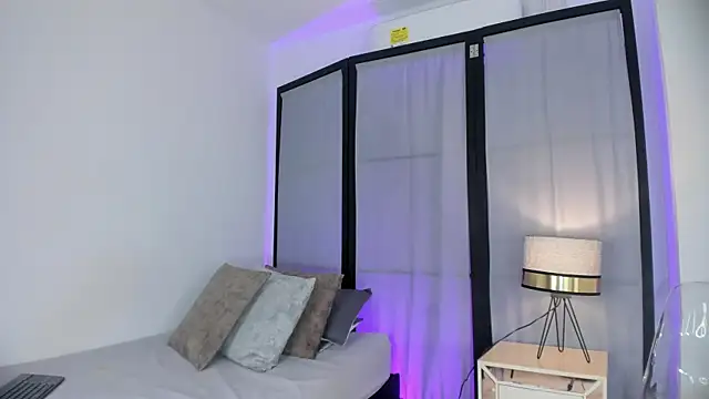 niicole steele  online show from 01/07/26, 07:08