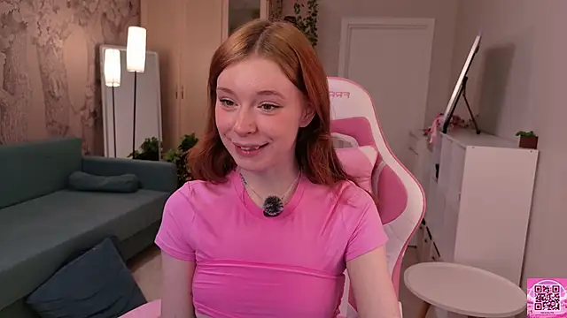 Snapshot of eva_aria chatting on 04/21/26, 01:42 eva aria online show from 04/21/26, 01:42