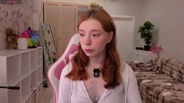 Snapshot of eva_aria chatting on 07/08/26, 04:35 eva aria online show from 07/08/26, 04:35