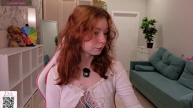 Snapshot of eva_aria chatting on 06/12/26, 01:03 eva aria online show from 06/12/26, 01:03