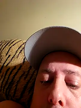 BODY78 M online show from 12/13/25, 08:04