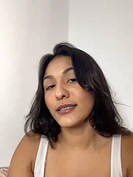 Laurapocahontas online show from 11/25/25, 07:03