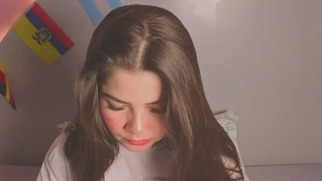 amyvans  online show from 07/04/26, 08:57