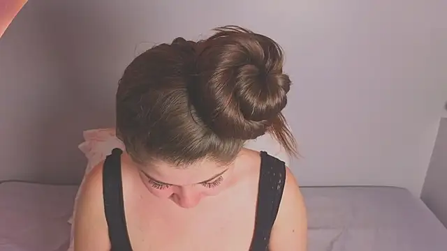 amyvans  online show from 03/28/26, 08:10