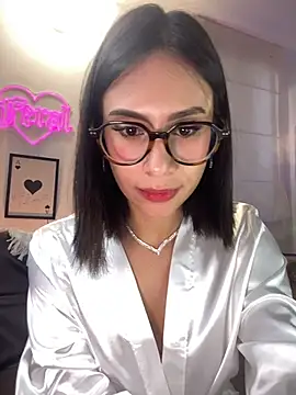 Rue Bellafire online show from 12/01/25, 06:31