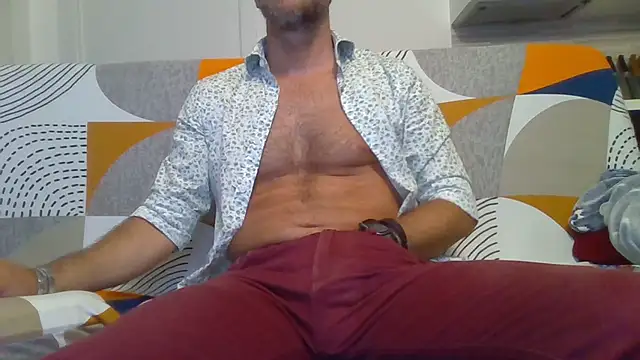 Snapshot of Eroshotlicker chatting on 06/21/26, 09:09 Eroshotlicker online show from 06/21/26, 09:09