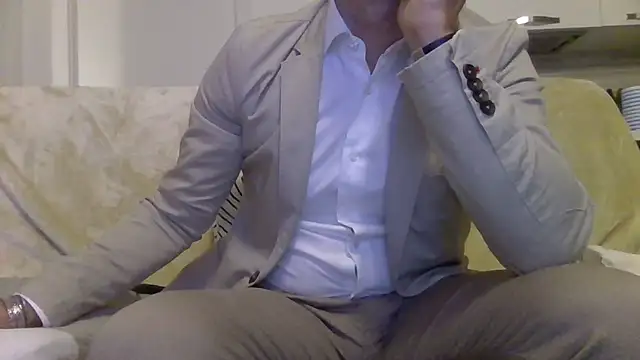 Eroshotlicker online show from 04/12/26, 08:45