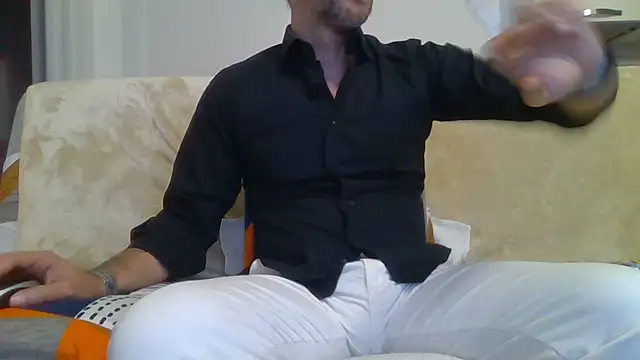 Eroshotlicker online show from 04/16/26, 09:04