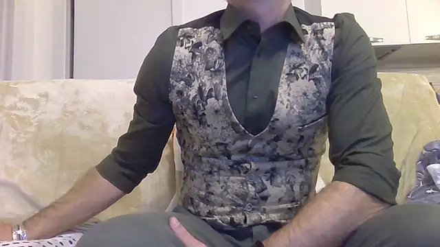 Snapshot of Eroshotlicker chatting on 02/19/26, 10:07 Eroshotlicker online show from 02/19/26, 10:07