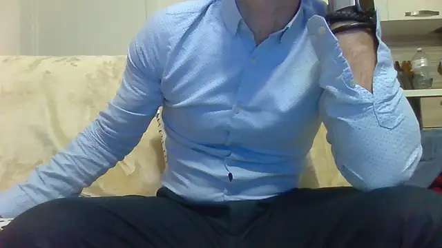 Snapshot of Eroshotlicker chatting on 02/21/26, 09:17 Eroshotlicker online show from 02/21/26, 09:17