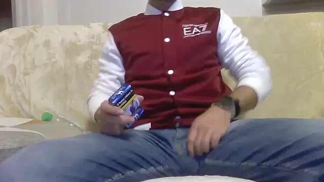 Snapshot of Eroshotlicker chatting on 01/31/26, 09:35 Eroshotlicker online show from 01/31/26, 09:35