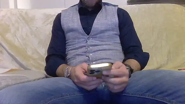 Eroshotlicker online show from 04/01/26, 08:50