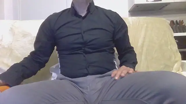 Eroshotlicker online show from 05/17/26, 09:04