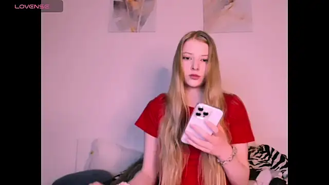  Milana Sparkl75  online show from 01/11/26, 07:21