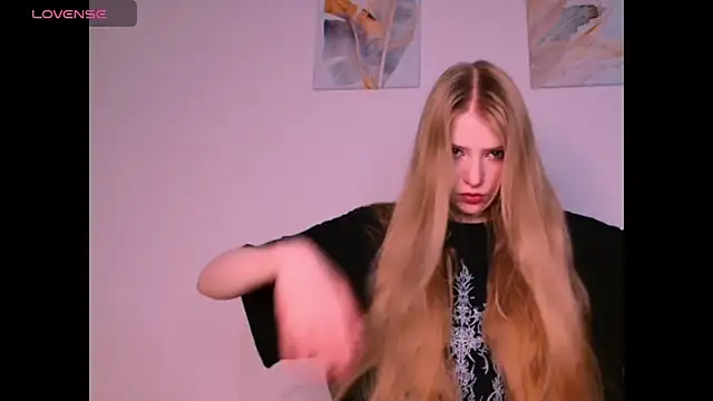  Milana Sparkl75  online show from 01/07/26, 11:04