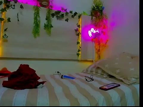 Snapshot of AngelSlimm chatting on 11/29/25, 05:07 AngelSlimm online show from 11/29/25, 05:07