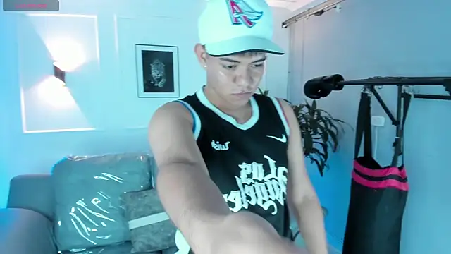 Paul 27  online show from 12/02/25, 03:19