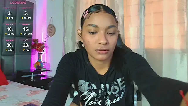 Snapshot of TashaNaughty4u chatting on 06/11/26, 07:33 TashaNaughty4u online show from 06/11/26, 07:33
