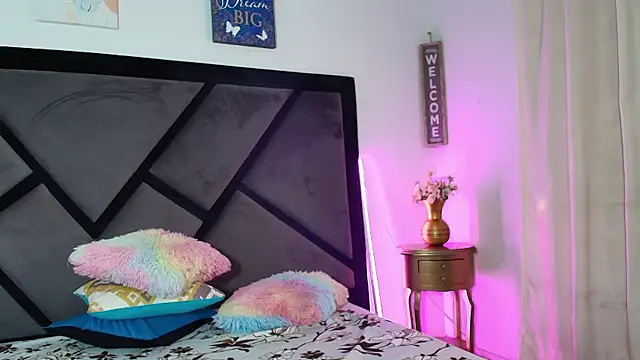 TashaNaughty4u online show from 12/01/25, 12:17