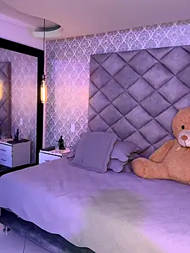 TinyCurlQueen online show from 11/28/25, 07:14