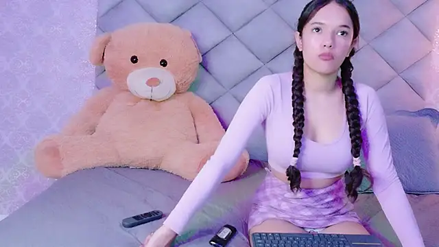 TinyCurlQueen online show from 12/01/25, 07:15