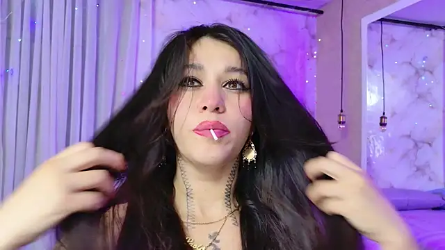 abby saenz 2025 online show from 11/25/25, 08:42