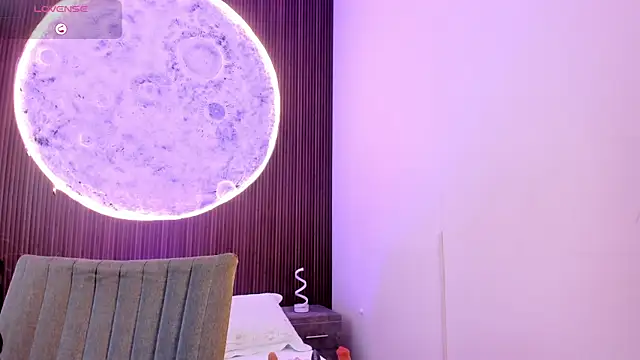 IvannaVolk  online show from 02/07/26, 04:53