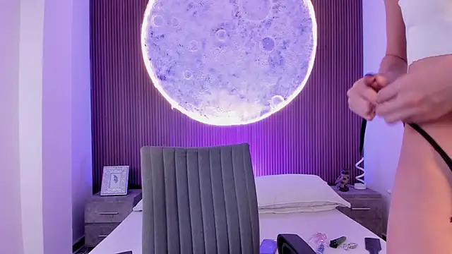 IvannaVolk  online show from 12/20/25, 04:48