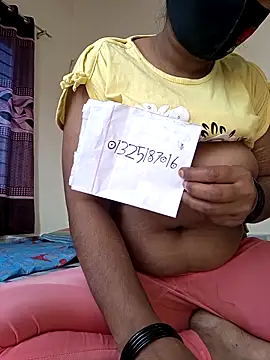 Snapshot of Jhunaki_789 chatting on 02/07/26, 03:58 Jhunaki 789 online show from 02/07/26, 03:58